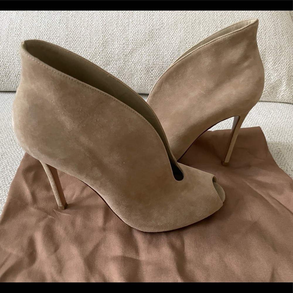 Gianvito Rossi peep toe booties size 38.5